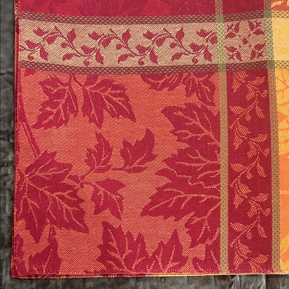 Set of 4 Autumn Leaf Patterned Placemat - Picture 2 of 9